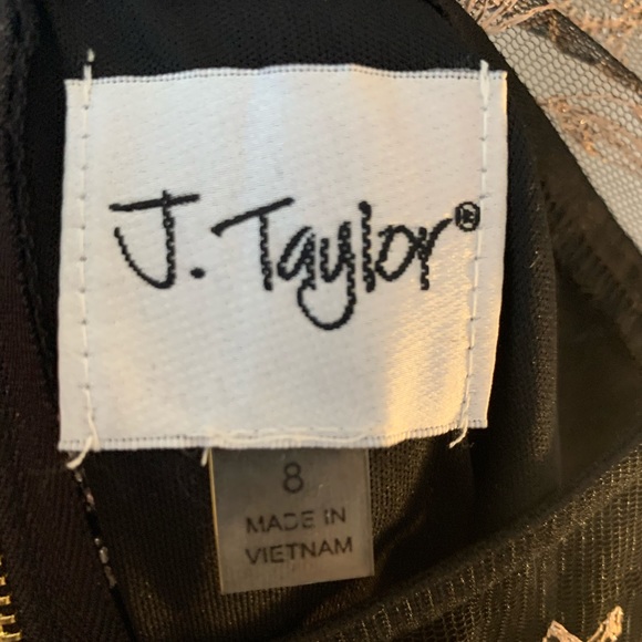 J. Taylor Cocktail Dress ✨✨ - Picture 4 of 4